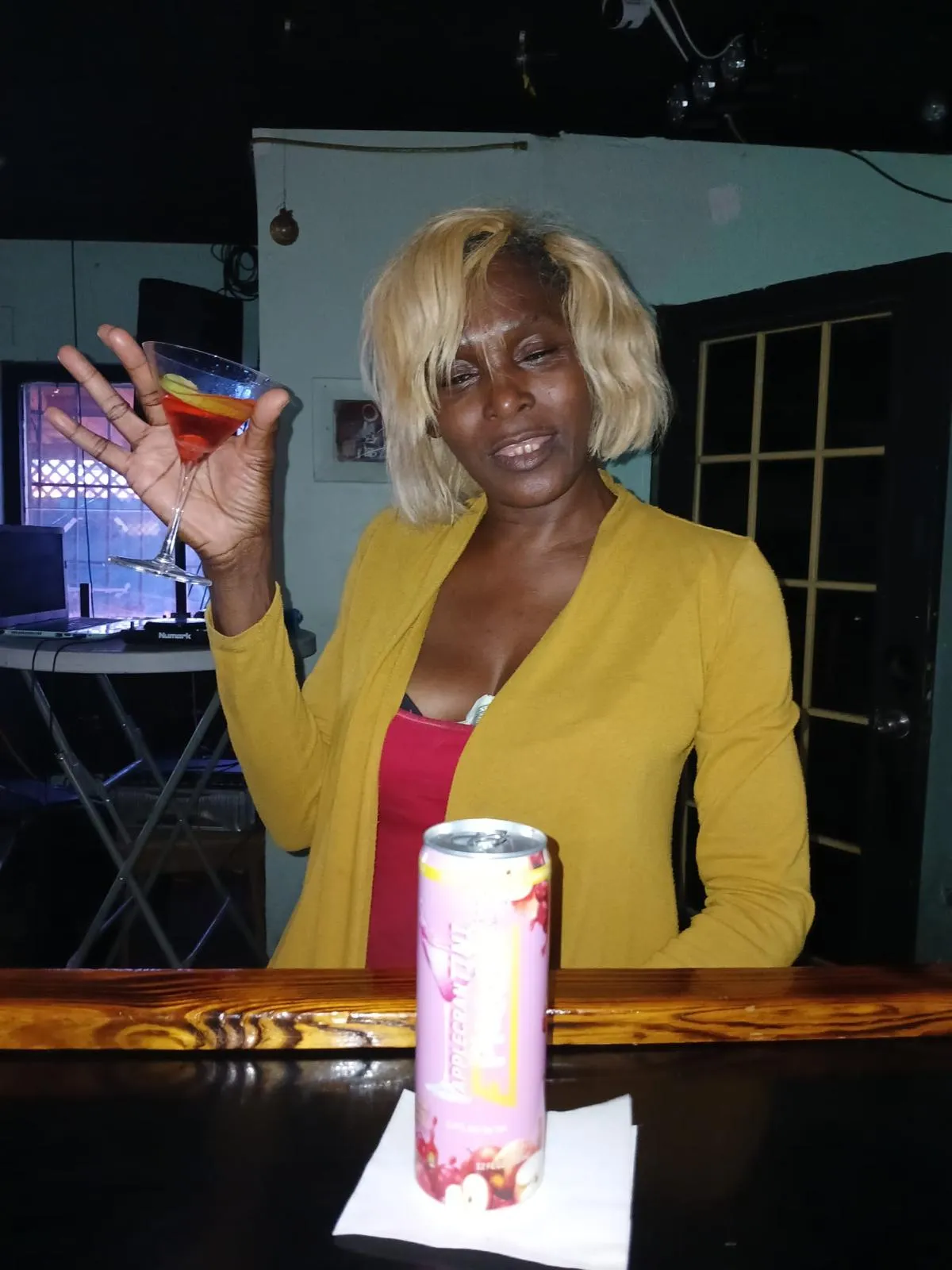 ePleazze ready-mix cocktail moment